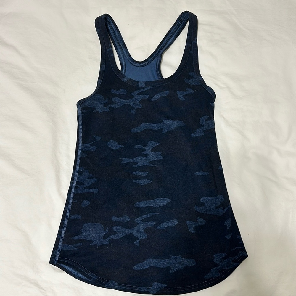 Lululemon tank